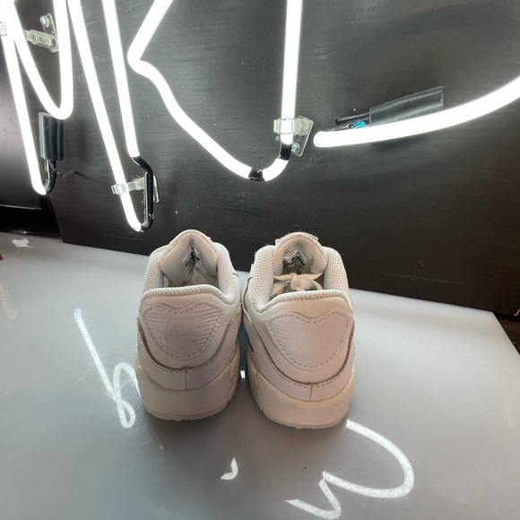 Nike Air Max - Picture 3 of 6